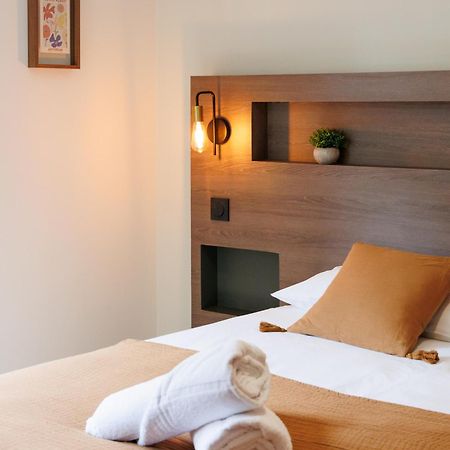 Appart'Hotel Le Corot - Acces Autonome - Saint-Junien Centre Exterior foto